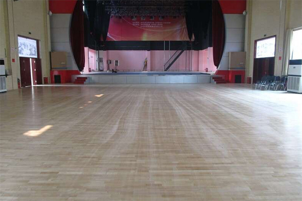 舞蹈房如何做好舞蹈地板的維護工作？